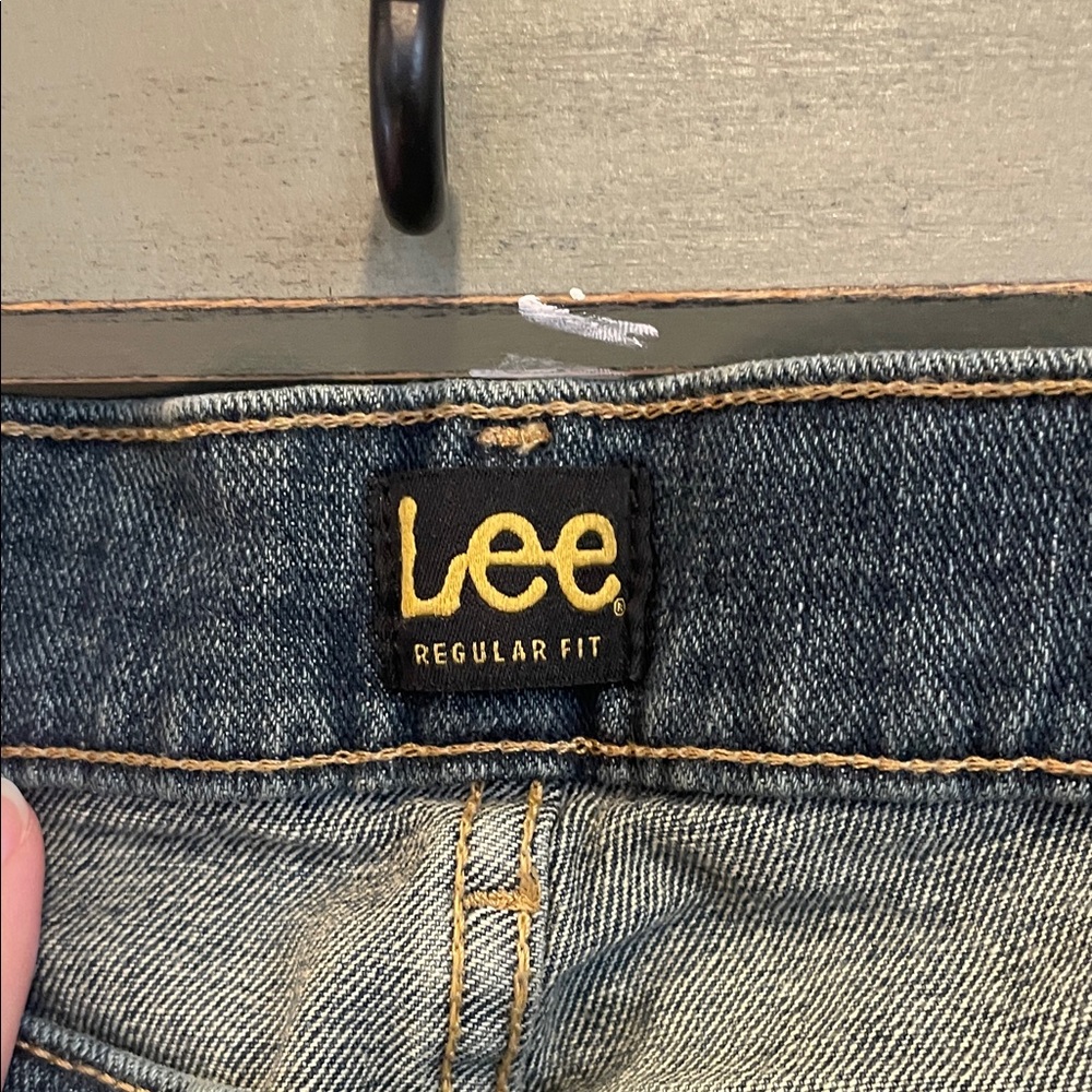 Lee Men's Dark Blue Straight Jeans - Picture 2 of 6